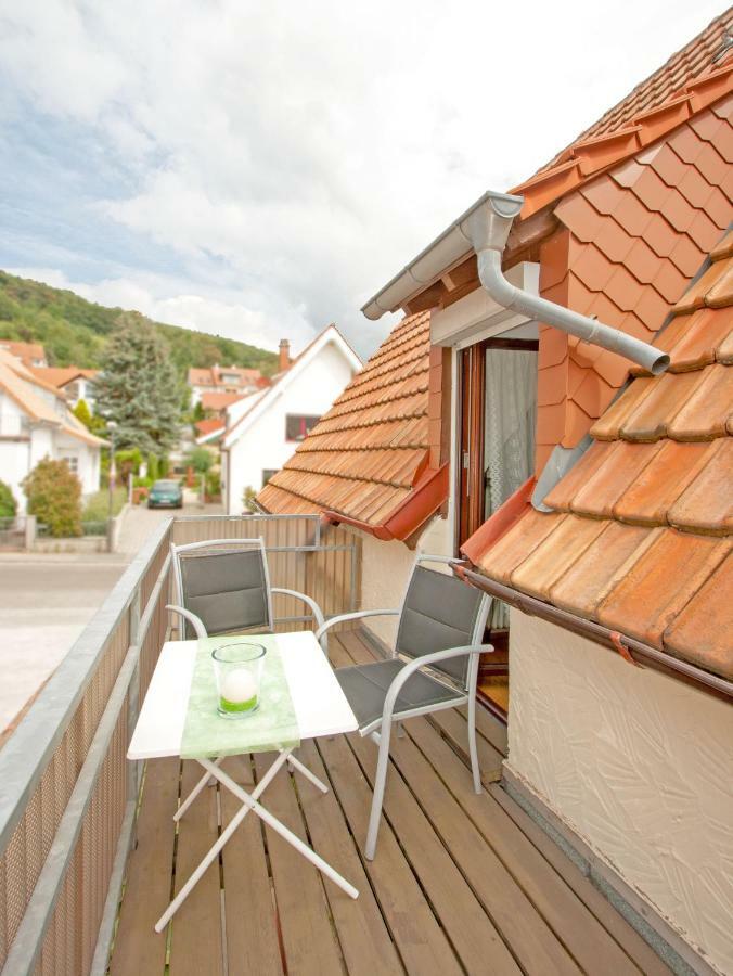 Anneliese Neustadt an der Weinstrasse