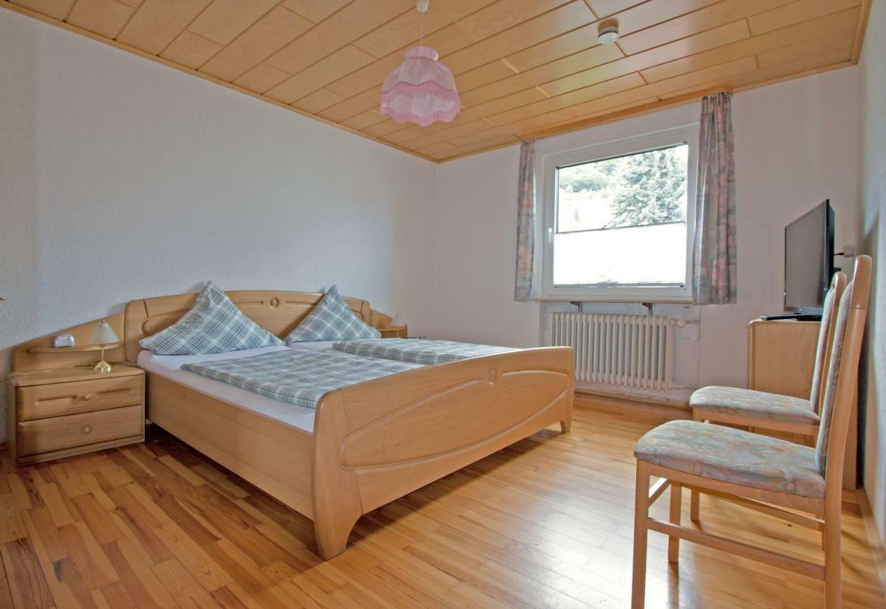 Anneliese Apartment